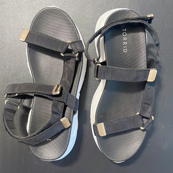 Torrid Black & Gold-Tone Sneaker Sole Sandal (WW)  New without box - Picture 1 of 6